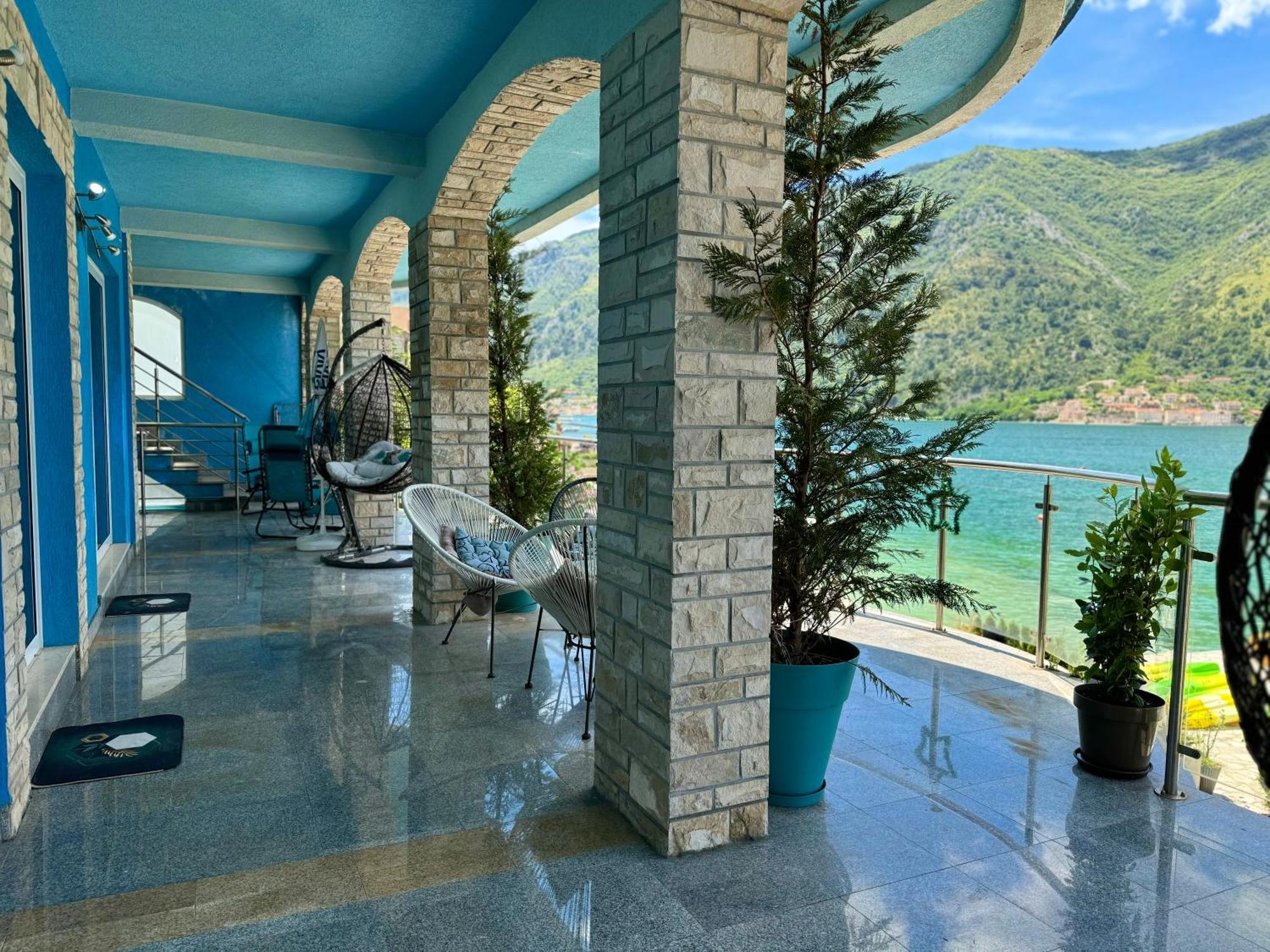 Aparthotel Maxim Kotor Exterior photo